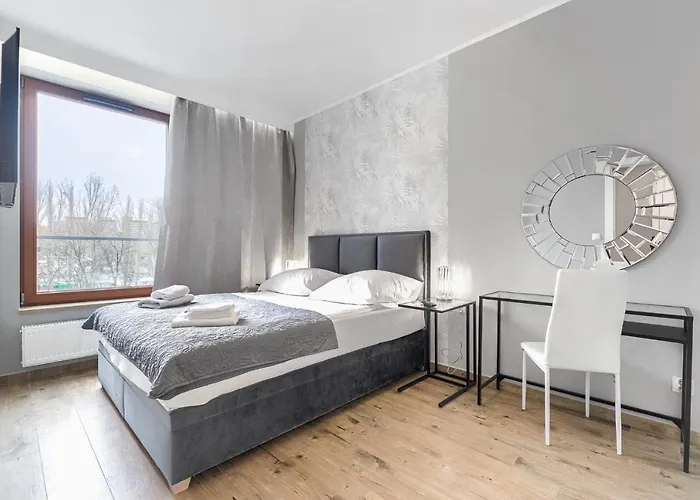 Exclusive - 2 Seperate Bedroom 5 Star ***** *